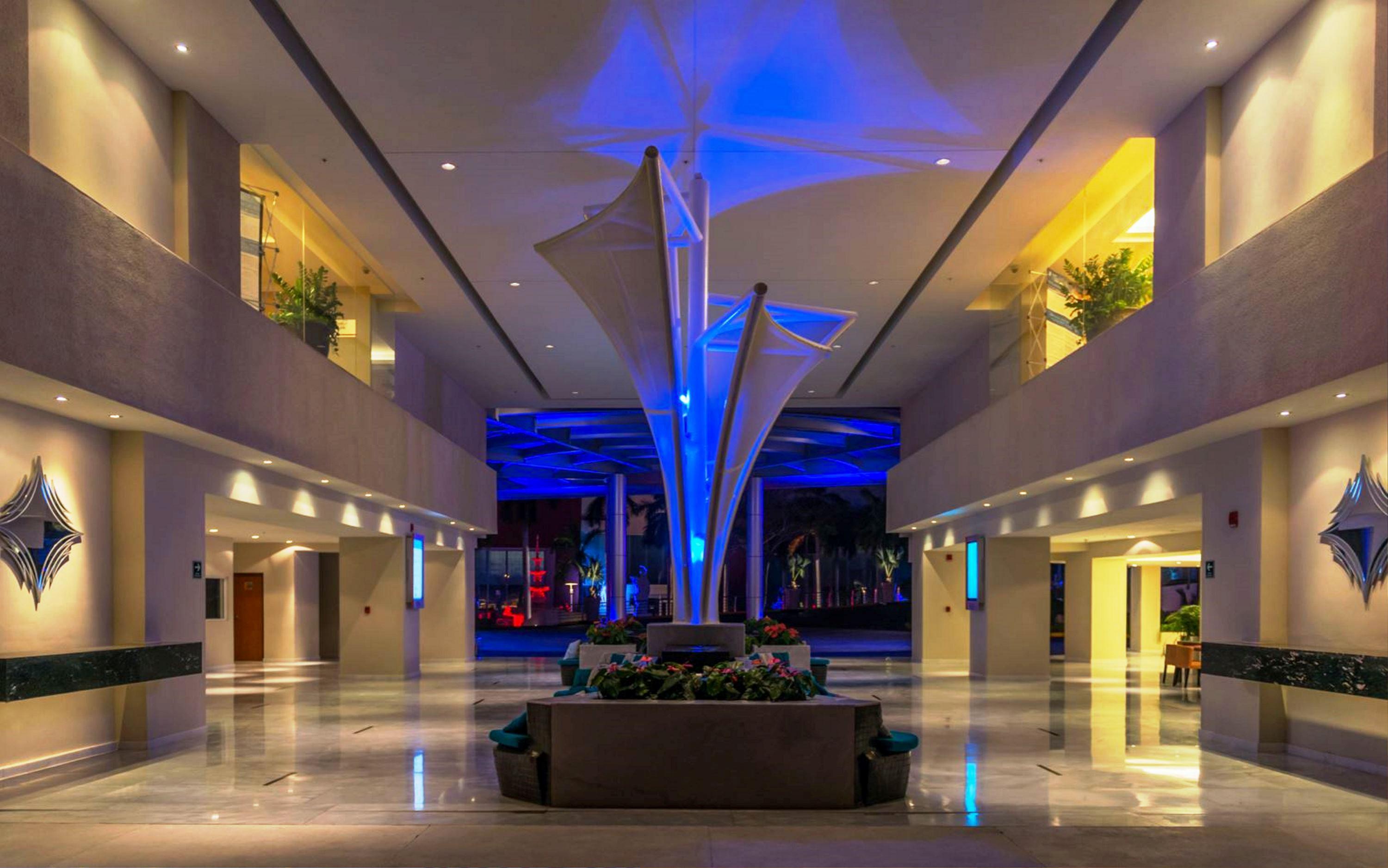 帝国世界宫殿酒店 阿卡普尔科 外观 照片 The lobby of the hotel