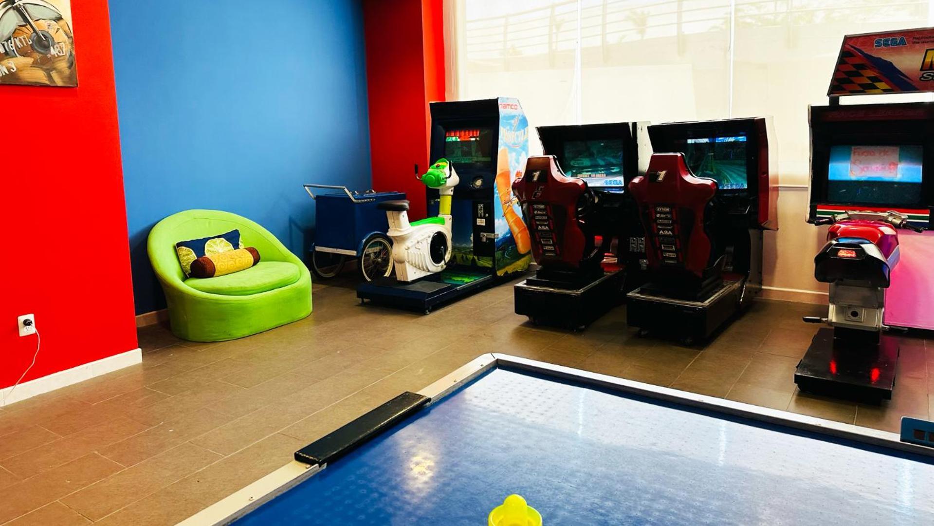 帝国世界宫殿酒店 阿卡普尔科 外观 照片 The game room at the hospital