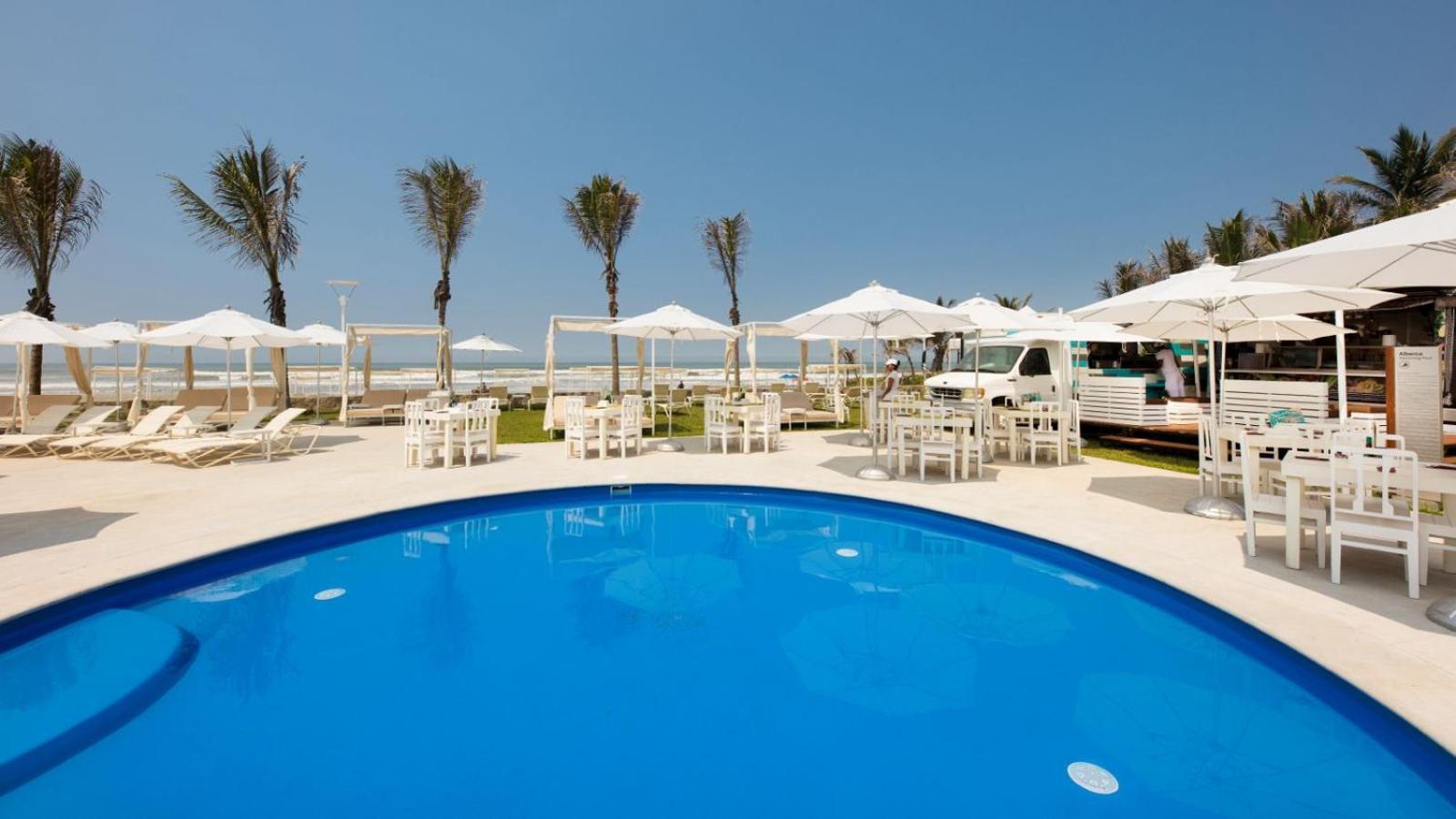 帝国世界宫殿酒店 阿卡普尔科 外观 照片 The beach at the Jumeirah Beach Hotel